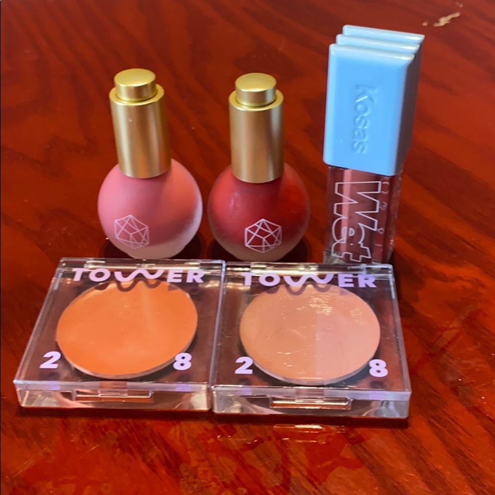 TOWER 28, EM COSMETICSS, KOSAS BUNDLE